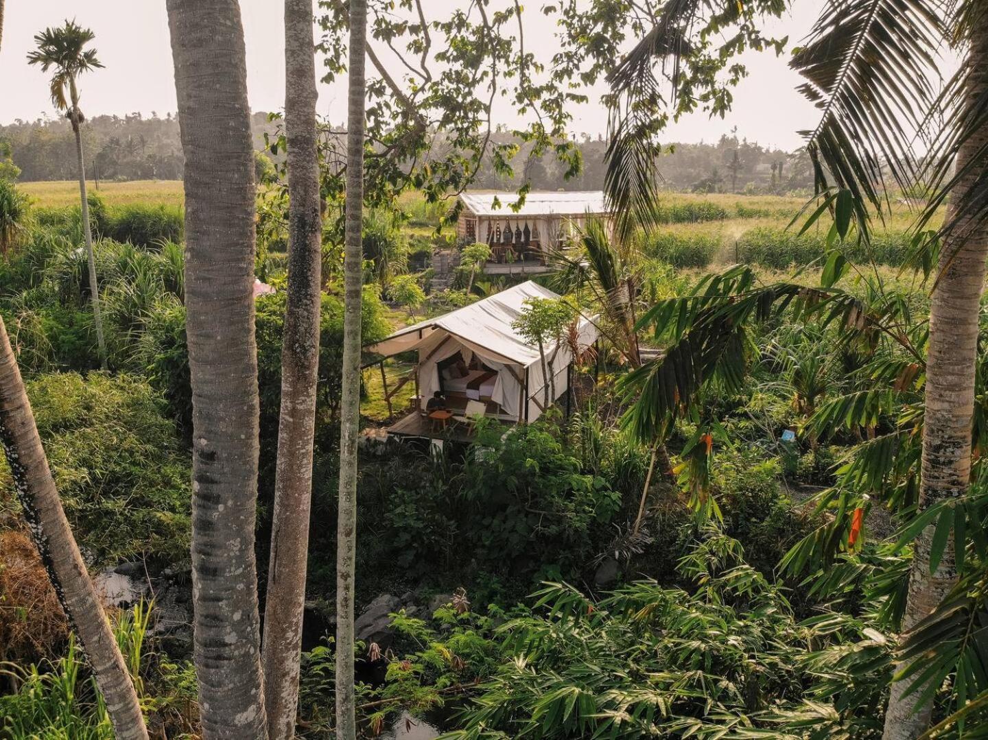Camani Glamping Hotel Karangasem Екстериор снимка