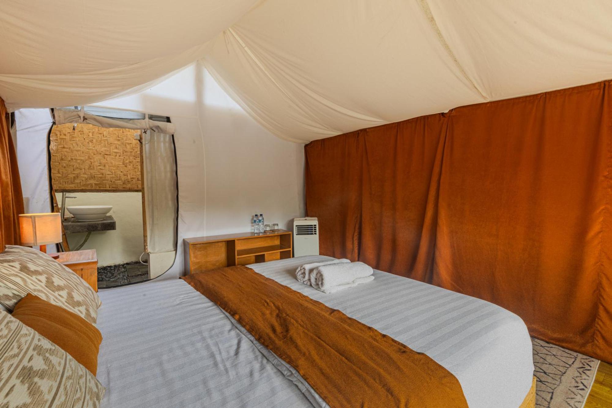Camani Glamping Hotel Karangasem Екстериор снимка