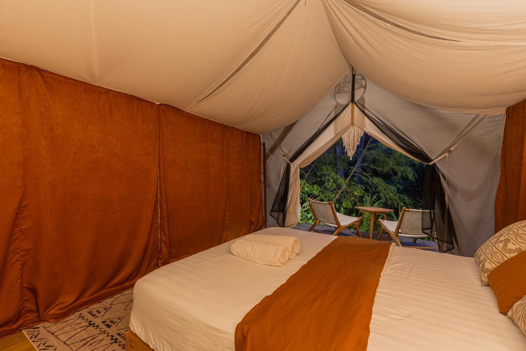 Camani Glamping Hotel Karangasem Стая снимка