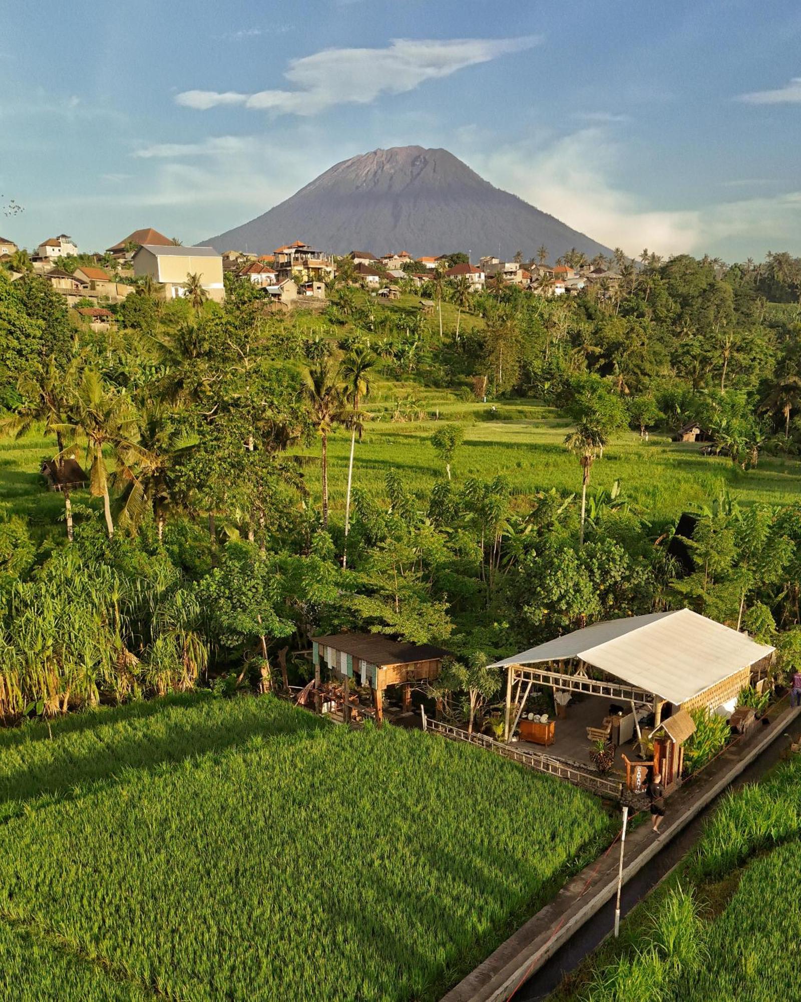 Camani Glamping Hotel Karangasem Екстериор снимка